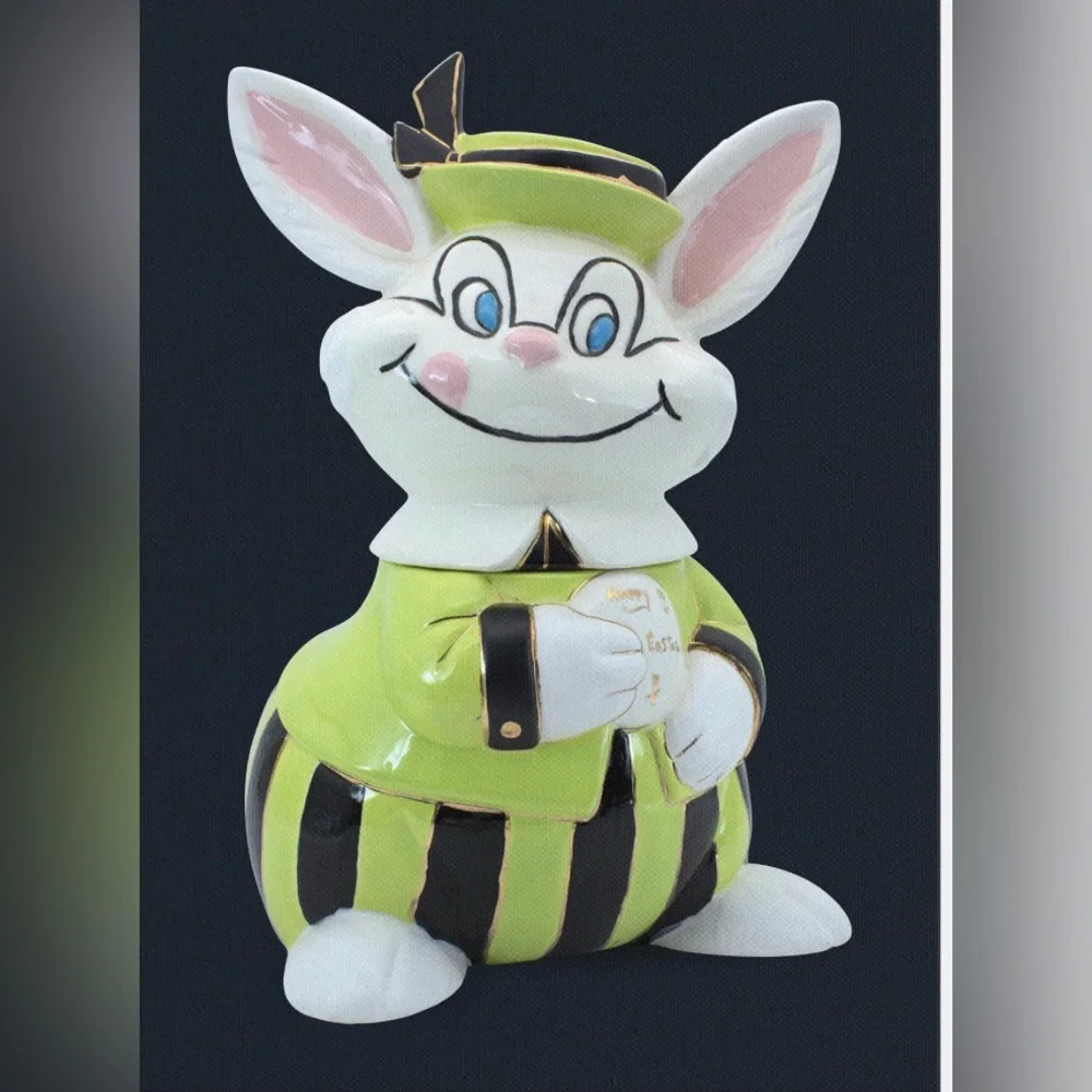 Vintage 70s rabbit cookie jar